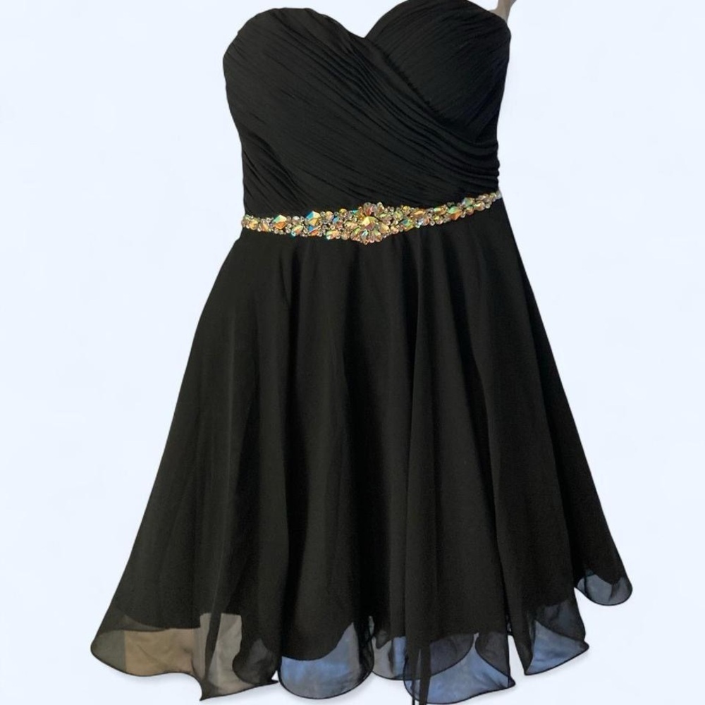 Dancing Queen Black chiffon strapless short dress w corset back & beaded belt XS